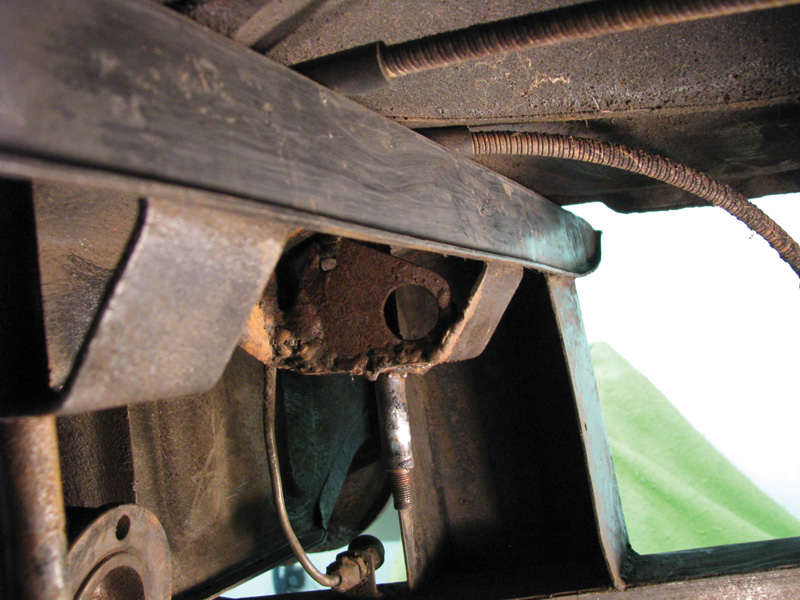 A Weak Differential Mount Fixing A Common Tr6 Problem Moss Motoring
