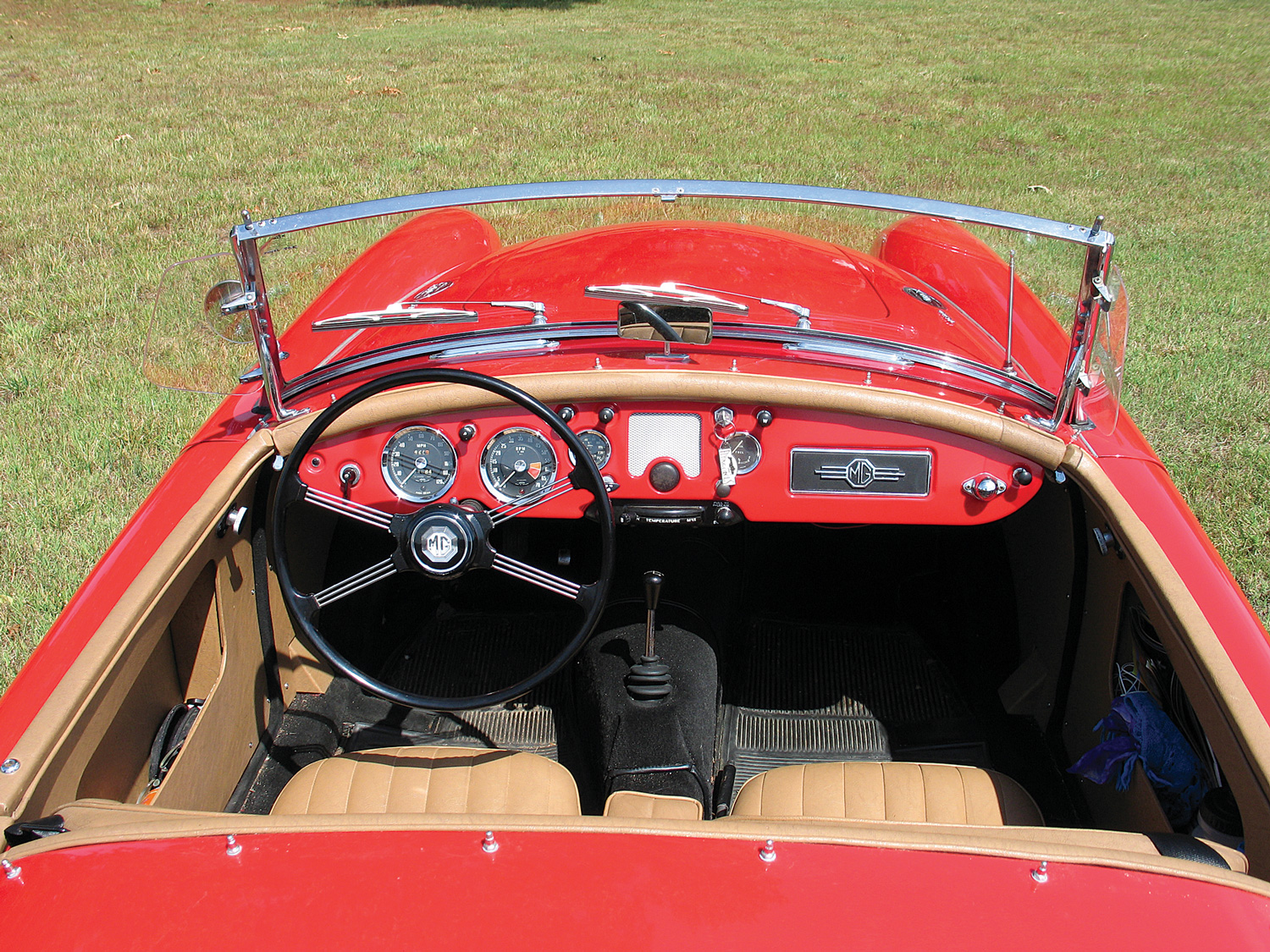 Mga The Archetypal Sports Car Moss Motoring