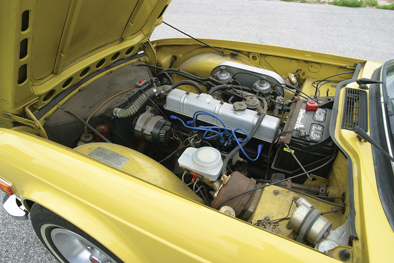 Triumph Tr6 An Enduring Classic Moss Motoring