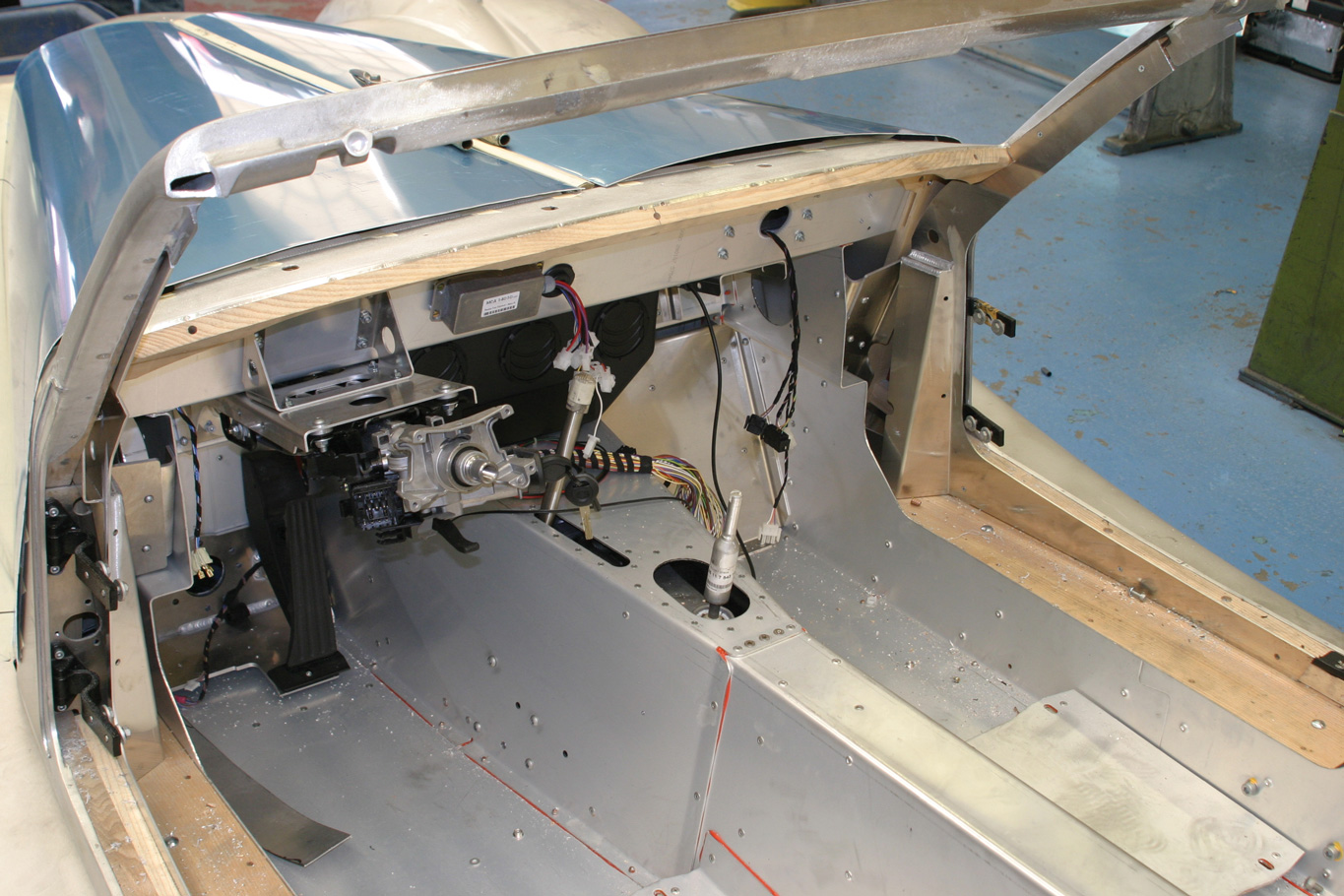 Factory Tour Moss Motoring