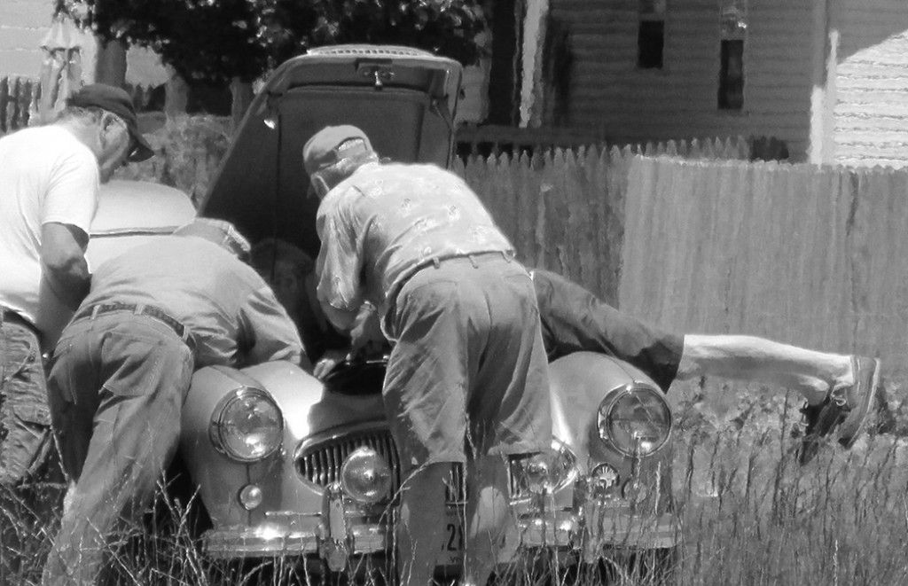 PHOTO-9-ON-THE-ROAD-REPAIR