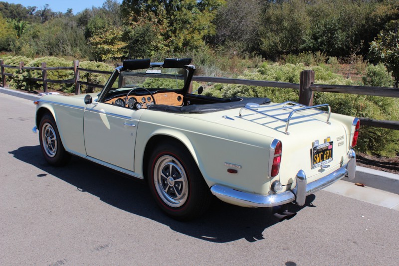 Triumph TR250-9