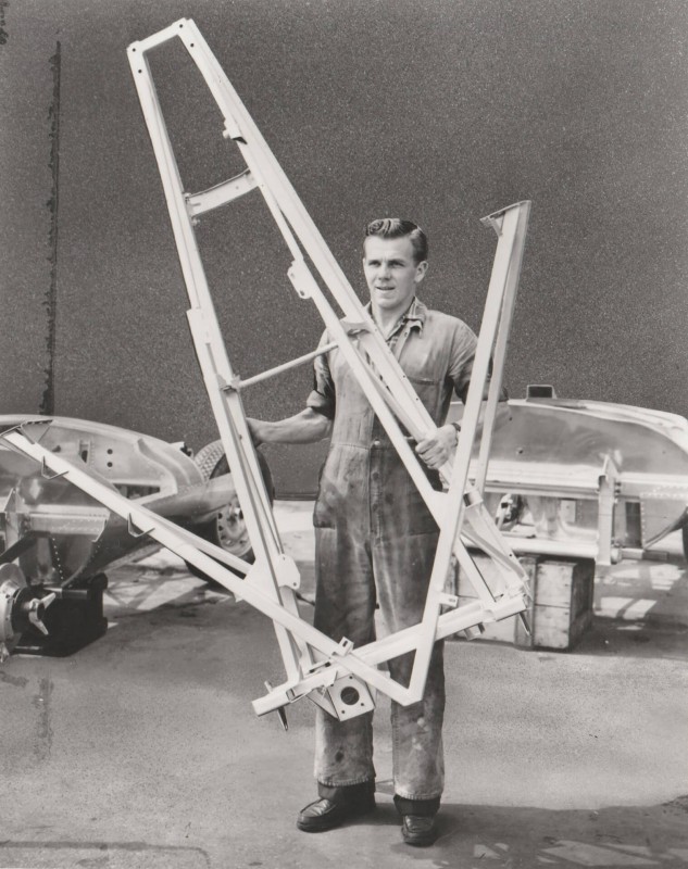 The D-Type race car, in which Dewis was closely involved, used this multi-tube frame as its primary chassis.